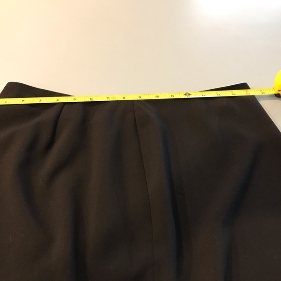 Black Skirt Size 10, Larry Levine, Women’s Work Career Wear - Picture 4 of 6